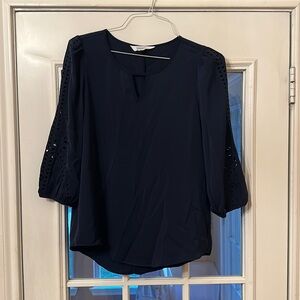 Market & Spruce Hersten Navy Embroidery Detail Blouse Size:M